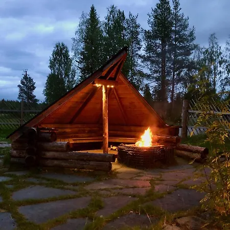 Ukkila 샬레 Naamijoki